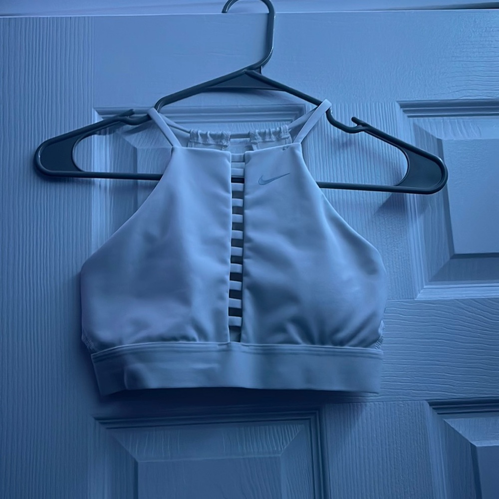 nike sports bra